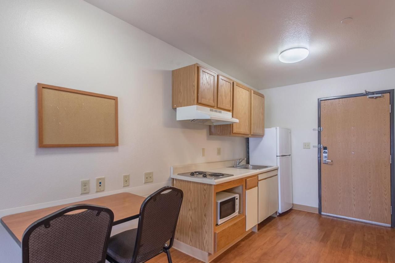 Hometowne Studios By Red Roof Columbus Extérieur photo