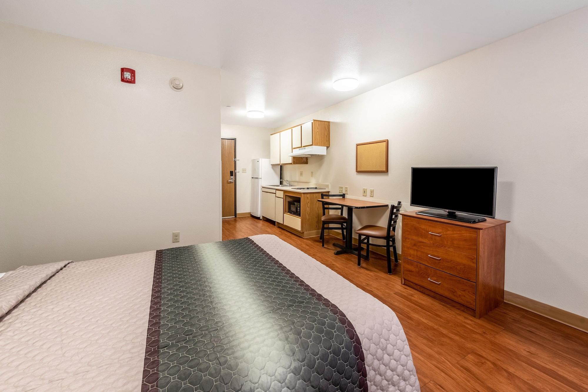 Hometowne Studios By Red Roof Columbus Extérieur photo